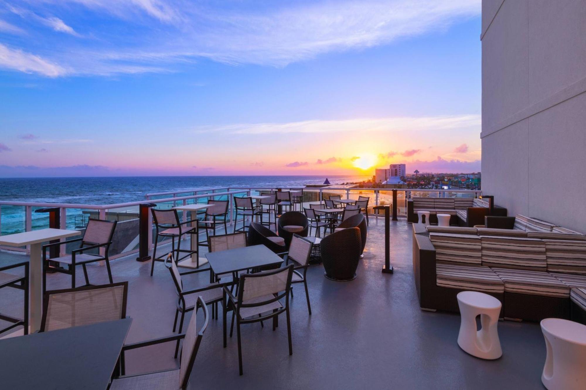 Springhill Suites By Marriott Panama City Beach Beachfront Ngoại thất bức ảnh